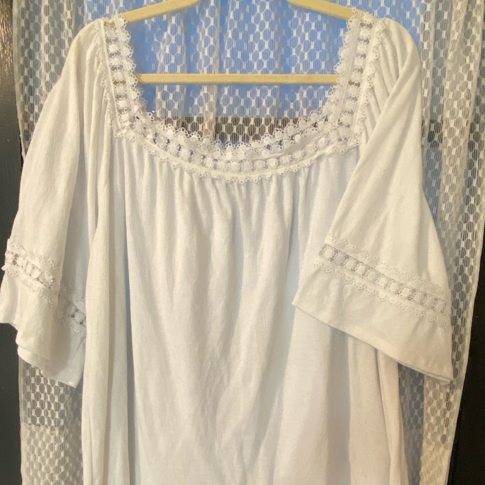 Fyve - white crocheted square collar shirt
